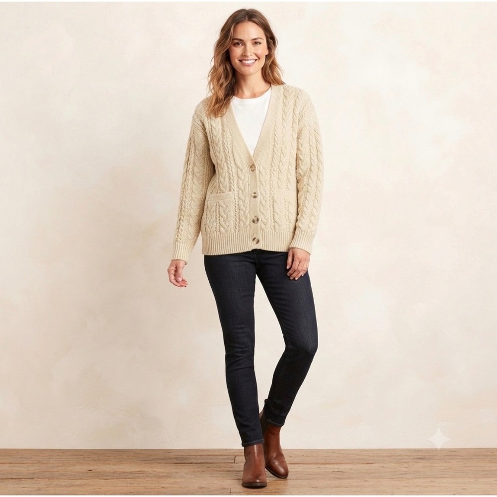 Vintage Carriage Court Cardigan Sweater Womens M Beige Cable Knit Button Front